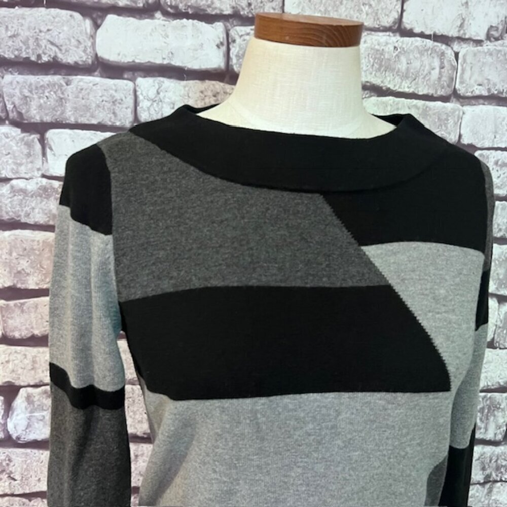 Anne Klein Black & Gray Long Sleeve Pullover Sweater Size M - Picture 2 of 7